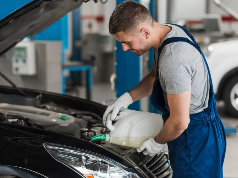 Как защитить двигатель зимой с помощью смазочных материалов